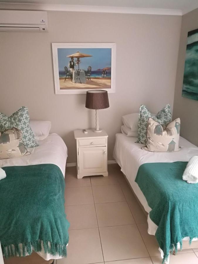 8a Oyster Crescent * Durban