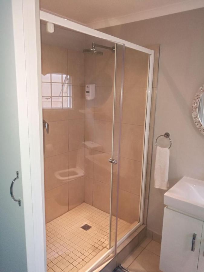 Apartment 8a Oyster Crescent Durban